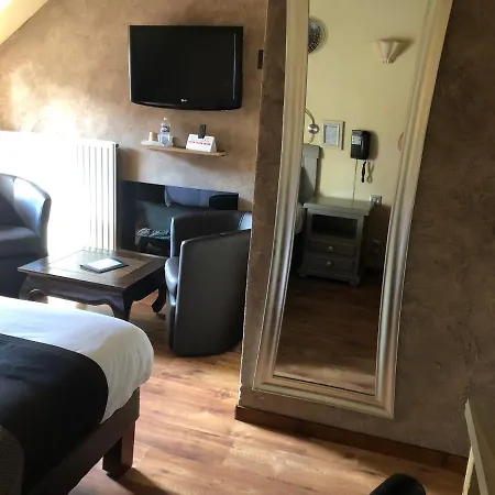 Logis Hotel Oasis Hotel Villaines-la-Juhel
