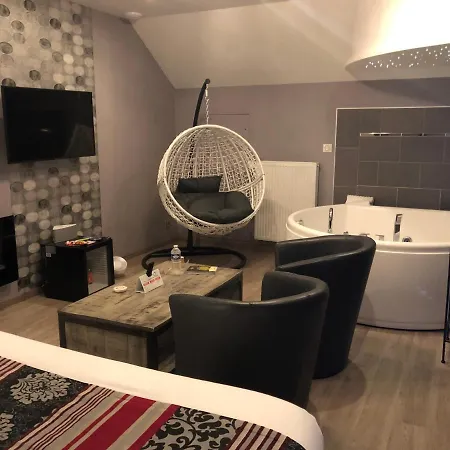 Ξενοδοχείο Logis Oasis 3*