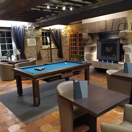 فندق Logis Oasis 3*