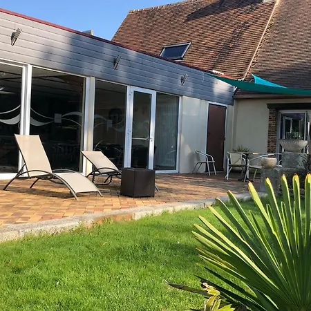 Hotel Logis Hotel Oasis