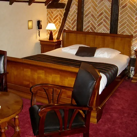 Logis Oasis 3*