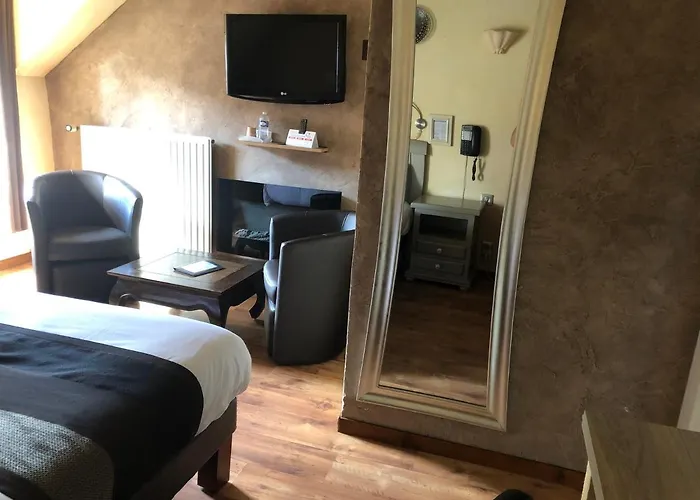 Logis Oasis Hotel Villaines-la-Juhel