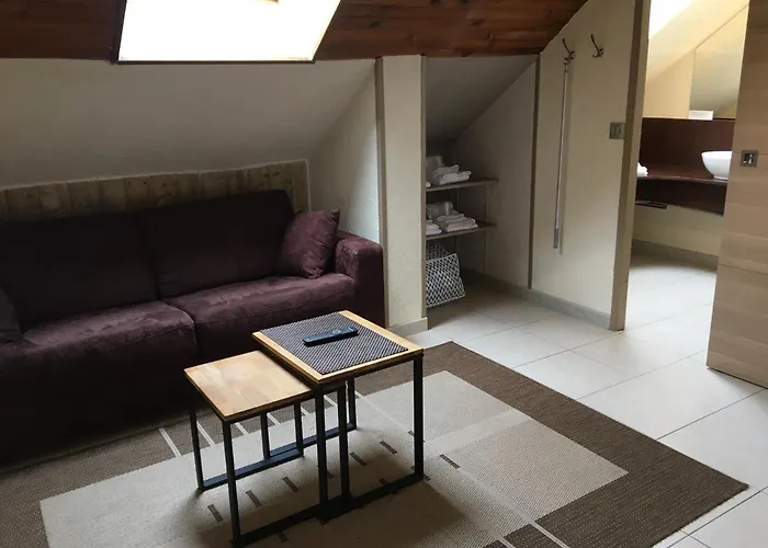 Logis Oasis Szálloda Villaines-la-Juhel