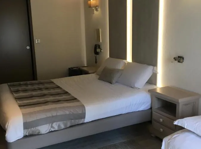 Logis Oasis Szálloda Villaines-la-Juhel