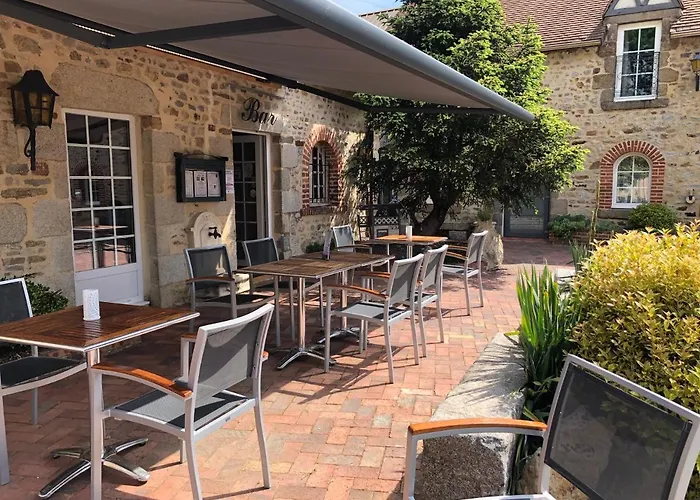 Logis Oasis Hotel Villaines-la-Juhel