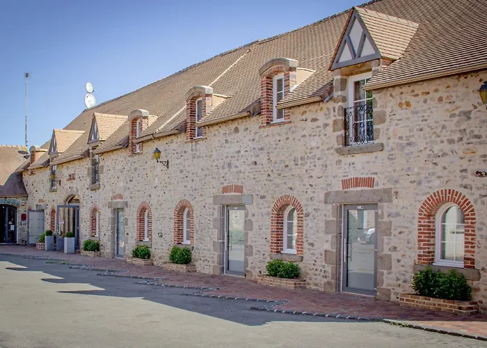 Logis Oasis Hotel 3*