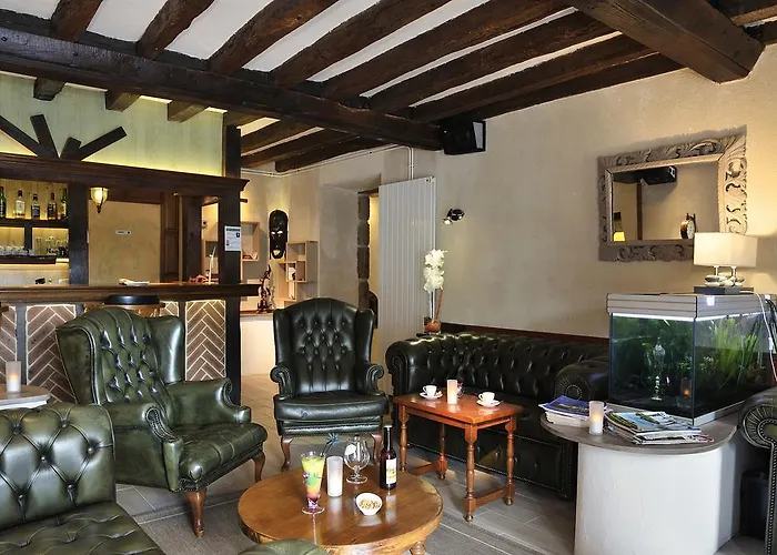 Logis Oasis Szálloda Villaines-la-Juhel