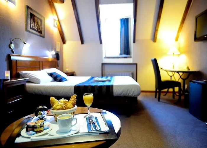 Hotel Logis Hotel Oasis