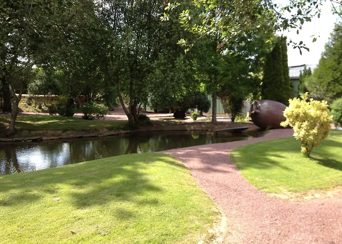 Hotel Logis Oasis 3*