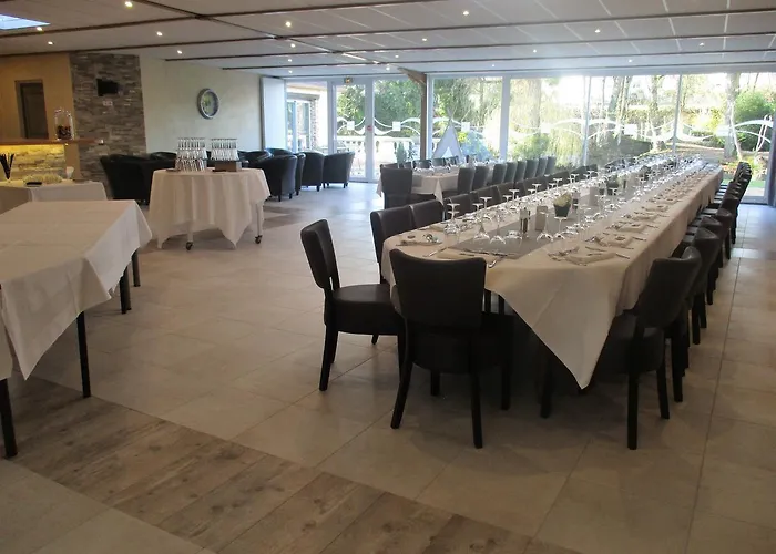 Hotel Logis Oasis 3*